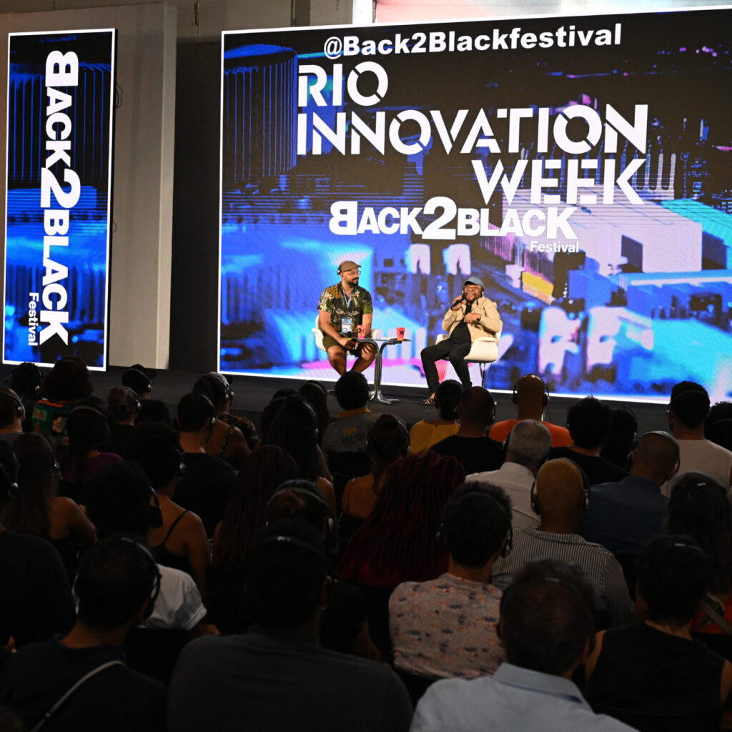RIO DE JANEIRO (RJ), 04/10/2023 - EVENTO / RIW - Rio Innovation Week, maior evento de tecnologia e inovação da América Latina, realizado no Pier Mauá, no Centro do Rio. Na imagem, Martinho da Vila, no Back 2 Black.